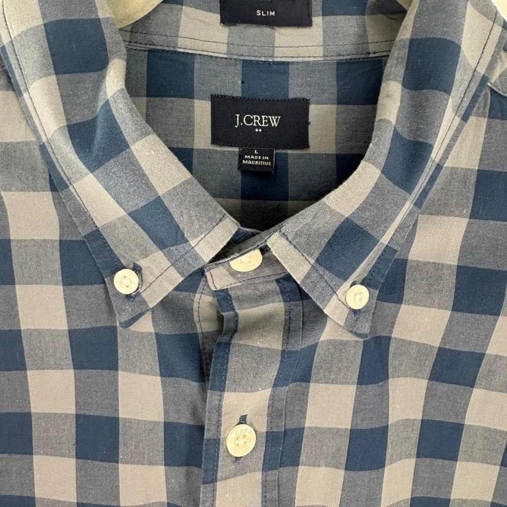 J. Crew Blue Checkered Men's button-down shirt